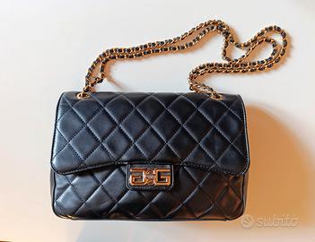 Borsetta nera elegante Gaelle Paris ✨