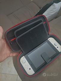 Nintendo Switch con giochi ed accessori 