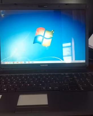 Notebook Toshiba Satellite L350D-12G (PSLE8E) 17”