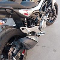 Suzuki gladius 650