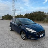 Ford Fiesta 1.4 5 porte Bz.- GPL Black & White Edi