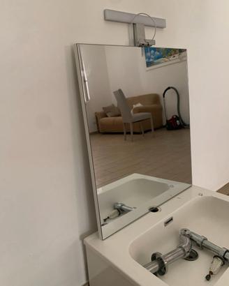 LAVABO BAGNO CON SPECCHIERA