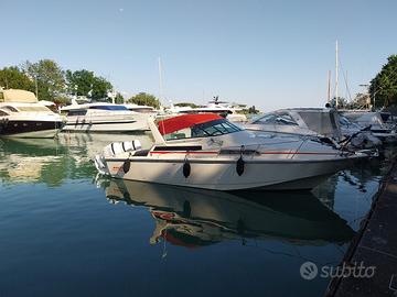 BOSTON WHALER 31 FUORIBORDO SUZUKI