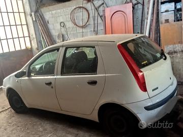 Pezzi di ricambio Fiat punto anno 2002