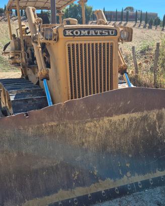 bulldozer komatsu modello D50-15 
