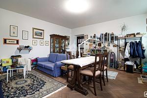 CASA INDIPENDENTE A CAVA MANARA