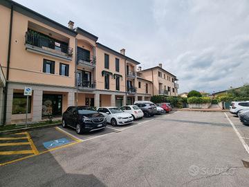 Attico 3 camere, 2 bagni, terrazzo 40 mq e garage 