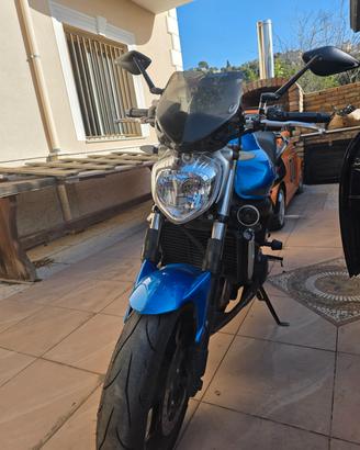 Yamaha FZ6 Fazer S2 
