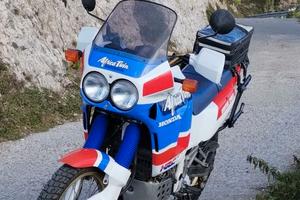 Honda Africa Twin 650 RD 03
