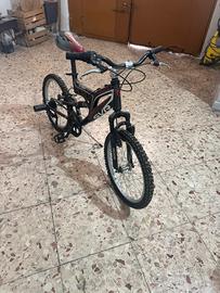 Bicicletta MTB