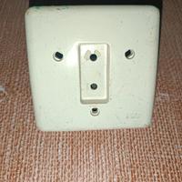 Presa 230V vintage Veto