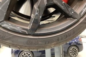 Goodyear Asymmetric 3 ROF stella BMW 224/45/19