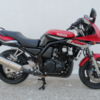 Yamaha Fazer 600