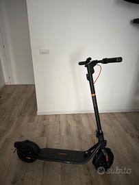 monopattino ninebot F2 plus elettrico 