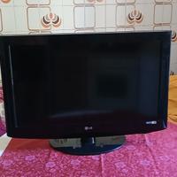 TV LG 32 Pollici LCD (Modello 32LD320)+Telecomando