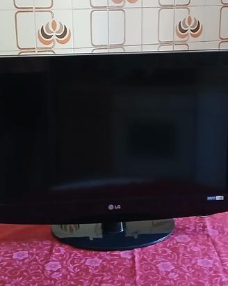 TV LG 32 Pollici LCD (Modello 32LD320)+Telecomando