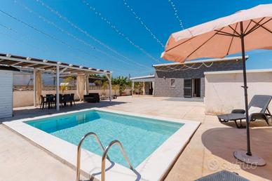 Alloggio con piscina ad uso esclusivo