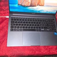 Samsung PC futuro laptop a prezzo conveniente