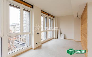 3 LOCALI CON DOPPI SERVIZI COMPLETAMENTE RISTRUTTU