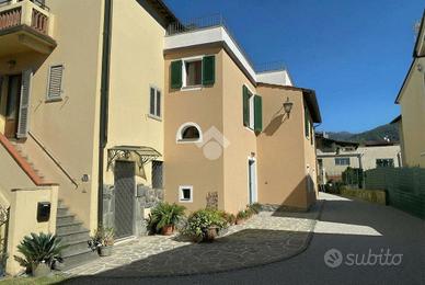 4 LOCALI A CASTELFRANCO PIANDISCÒ