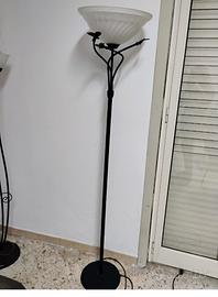 Lampada a piantana in ferro battuto 