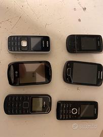 Lotto di 6 telefoni cellulari usati da testare