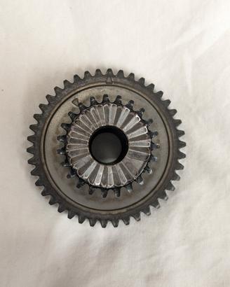PIGNONE ALBERO MOTORE 06H105209AT AUDI VW SEAT ECC