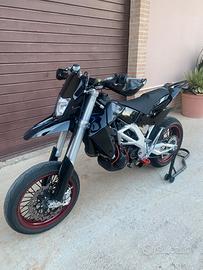 Aprilia Sxv-550