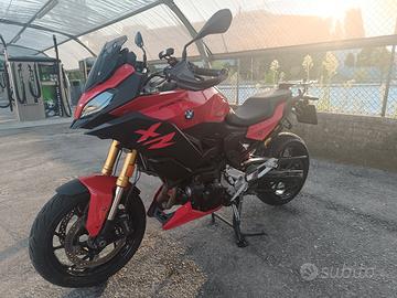 BMW F900xr