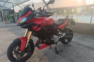 BMW F900xr