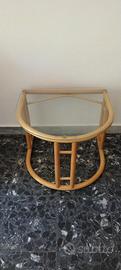 tavolino/comodino in rattan con piano in vetro