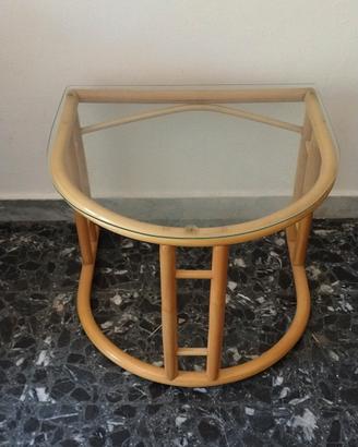 tavolino/comodino in rattan con piano in vetro