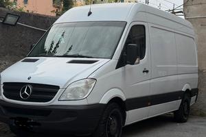 Mercedes Sprinter 315 CDI L2H2 – Solo 60.000 km