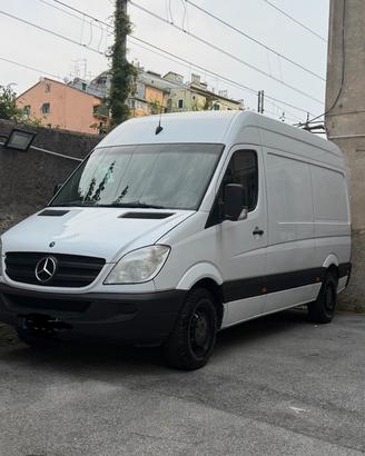Mercedes Sprinter 315 CDI L2H2 – Solo 60.000 km