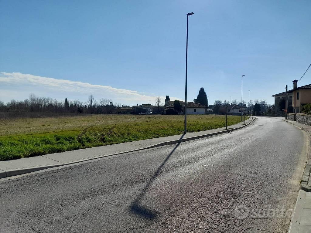 Terreno di 3297 m² a Santa Maria la Longa - Vista 2