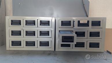 2 Cassettiere in metallo robuste 