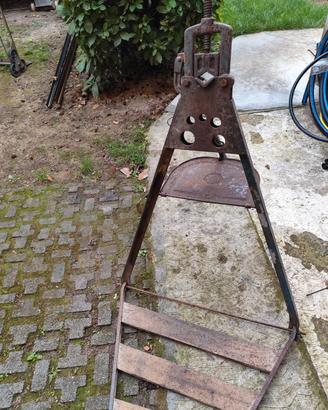 Morsetto idraulico per filettatura tubi 