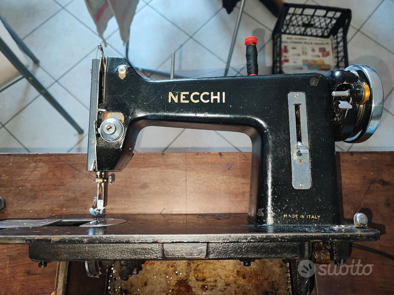 Macchina da cucire NECCHI anni 50 a pedale - Arredamento e Casalinghi In  vendita a Modena