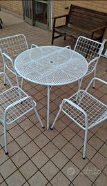 tavolo bianco in ferro da esterno con 4 sedie