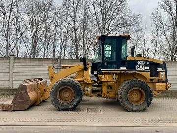 CATERPILLAR 924 G PALA GOMMATA