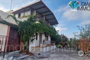 Casa indipendente con 20.000 mq di terreno