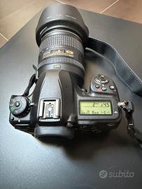 Nikon D780 + Nikon 24-120mm f/4 VR FF con accessor