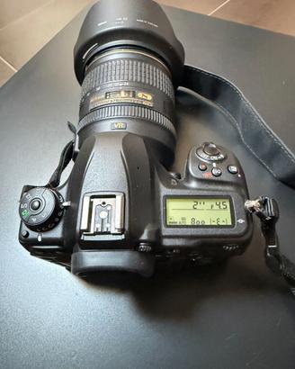 Nikon D780 + Nikon 24-120mm f/4 VR FF con accessor