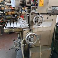  Fresa  usata fresatrice trapano 