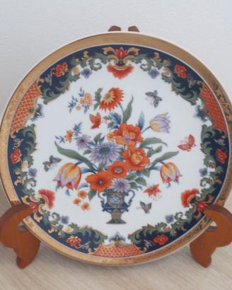 Piatto decorativo in porcellana giapponese