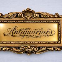 Targa porta nome in ottone realizzata a mano
