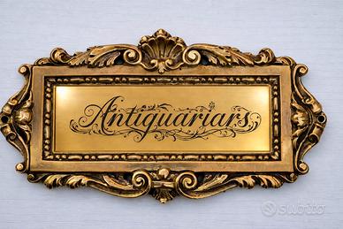 Targa porta nome in ottone realizzata a mano
