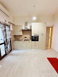 CAGLIARI monovano con cortile