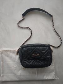 Borsa Guess nera tracolla usata