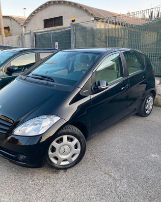 Mercedes-Benz A 160 CDI BlueEFFICIENCY Executive